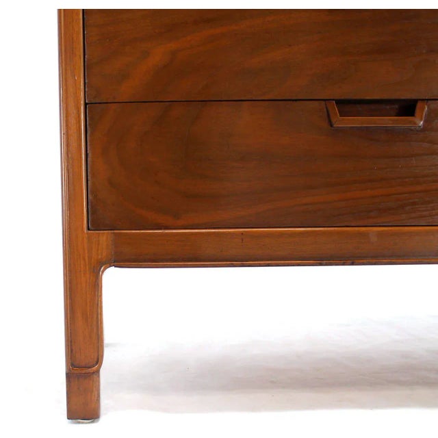 Mid-Century Modern John Stuart Bookmatched Walnut Eight-Drawer Dresser For Sale - Image 6 of 11
