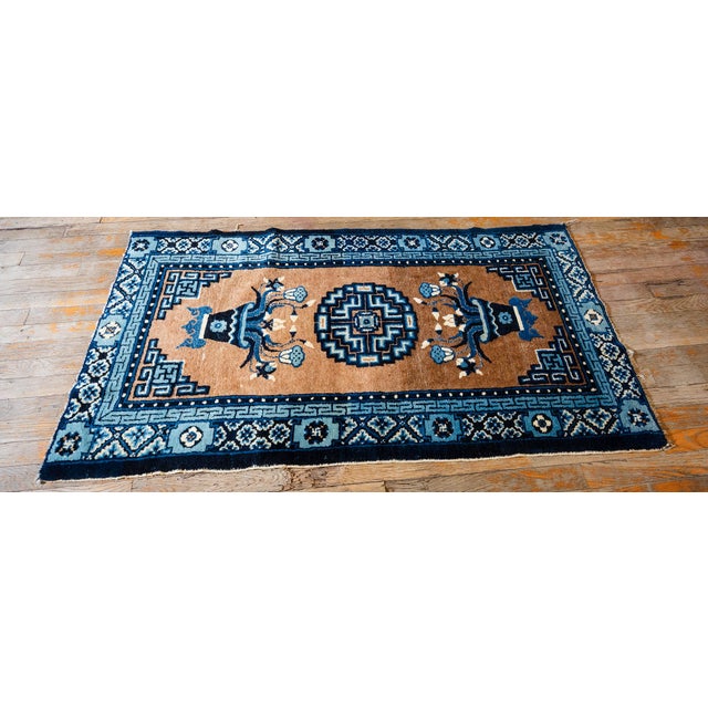 1920s Antique Traditional Brown Medallion Vase Knotted Wool Chinese Art Deco Rug For Sale In New York - Image 6 of 7