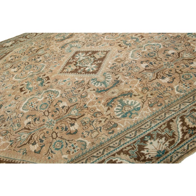 Handmade Vintage Mahal Persian Wool Rug With Floral Pattern in Brown For Sale In New York - Image 6 of 9
