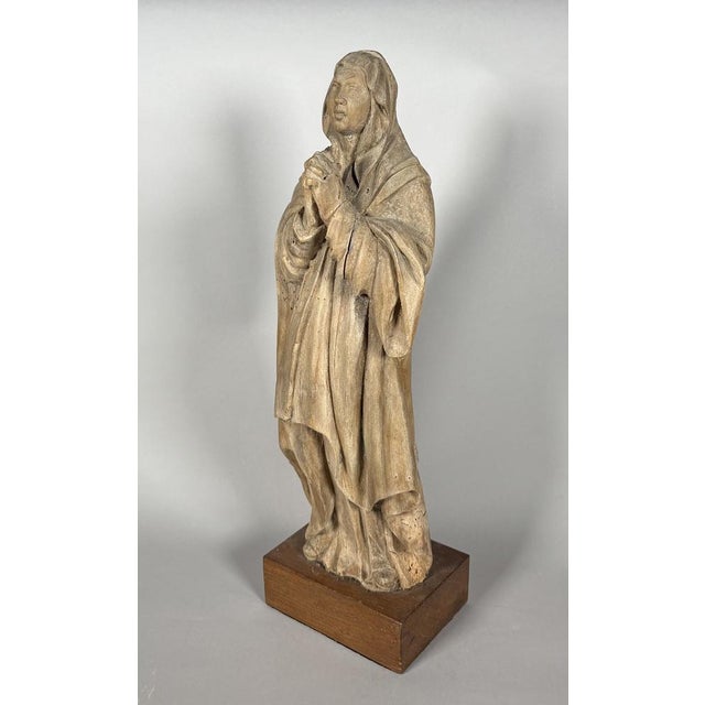 16th Century Wooden Sculpture of the Virgin Mary in Prayer For Sale - Image 9 of 9