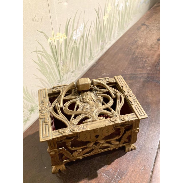 19th Century French Art Nouveau Pierced Gilt Bronze Jewelry Box For Sale - Image 4 of 15