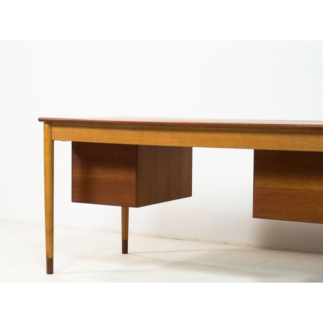 Model 130 Desk in Teak and Beech by Børge Mogensen for Søborg Møbelfabrik For Sale - Image 11 of 15
