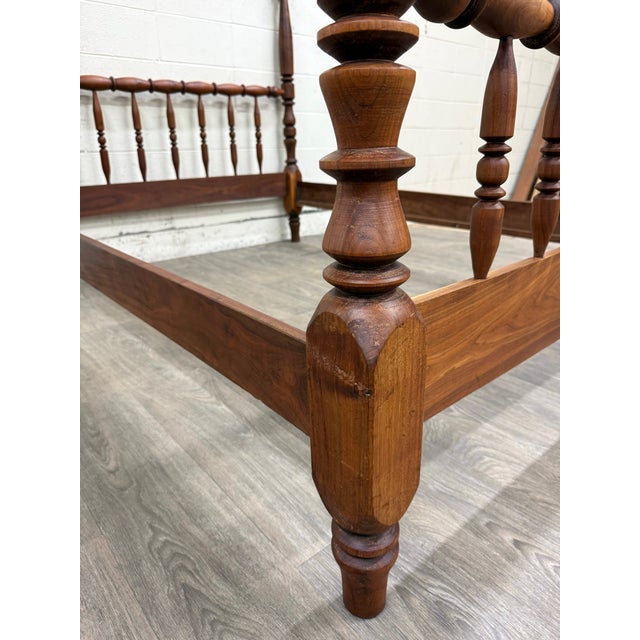 Vintage Full Size Jenny Lind Cannonball Finial Spindle or Spool Bed For Sale - Image 4 of 17