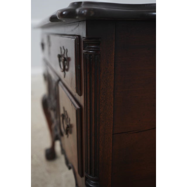 Antique Bench Made Philadelphia Mahogany Lowboy For Sale - Image 13 of 17