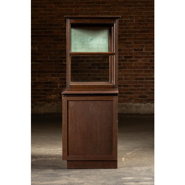 Brown Early 20th Century Ward’s Tip-Top Bread Oak Display Case For Sale - Image 8 of 8