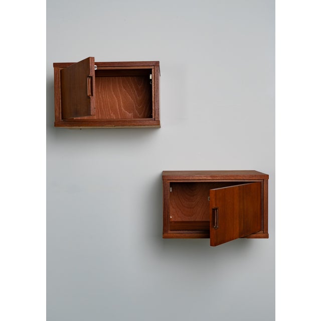 1960s Vintage Floating Bedside Tables, 1960s, Set of 2 For Sale - Image 5 of 10