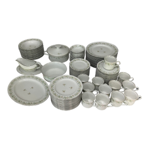 89 Piece Set of Forever Spring Fine China Dinnerware