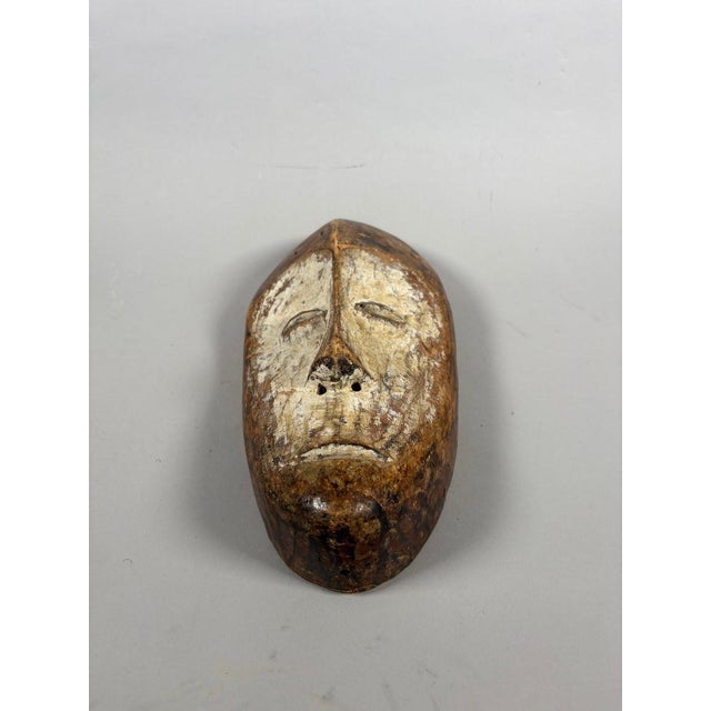 15th Century & Earlier LEGA, Democratic Republic of Congo. Ceremonial mask, wood. For Sale - Image 5 of 5