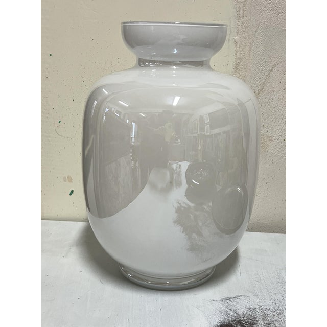 Glass Opaque White Glass Vase, Italy, 1980s For Sale - Image 7 of 7