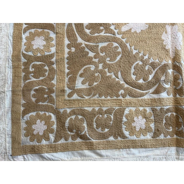 Mid-Century Modern Vintage Neutral Tan Suzani From Tashkent — 4'3'' X 4'6'' For Sale - Image 3 of 10