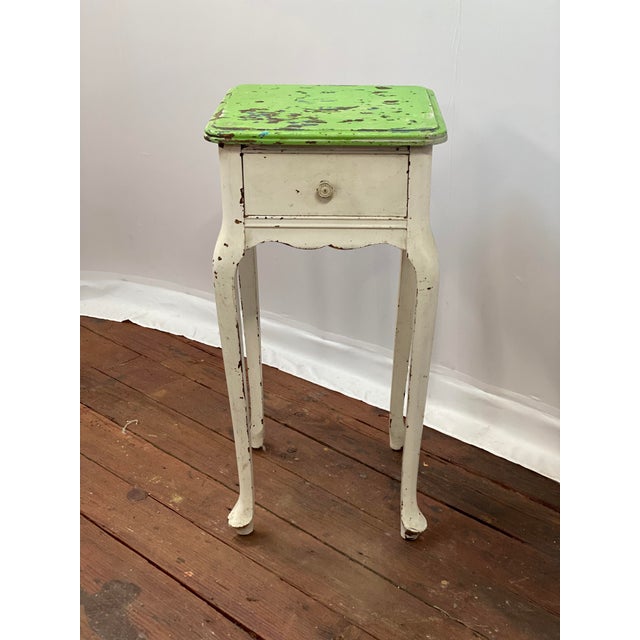 Shabby Chic Petite Shabby Chic Queen Anne Style 1930s End Table For Sale - Image 3 of 12