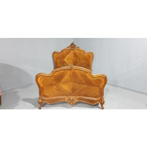 French Walnut and Parcel Gilt Bed For Sale - Image 15 of 16