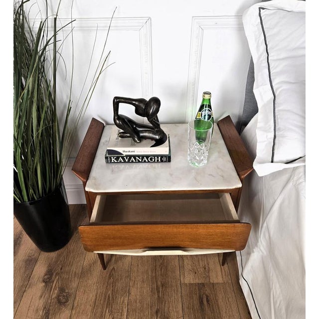 Mid-Century Modern Italian Art Deco Nightstands with Marble Top, 1950s, Set of 2 For Sale - Image 3 of 12