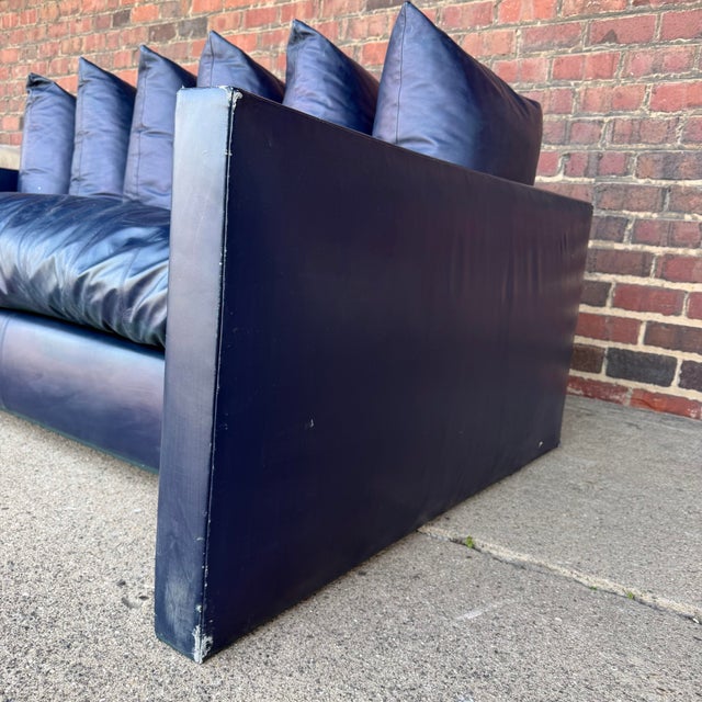 Joseph D’Urso for Knoll Leather Even Arm Sofa Loveseat – Overscale For Sale In Cleveland - Image 6 of 12