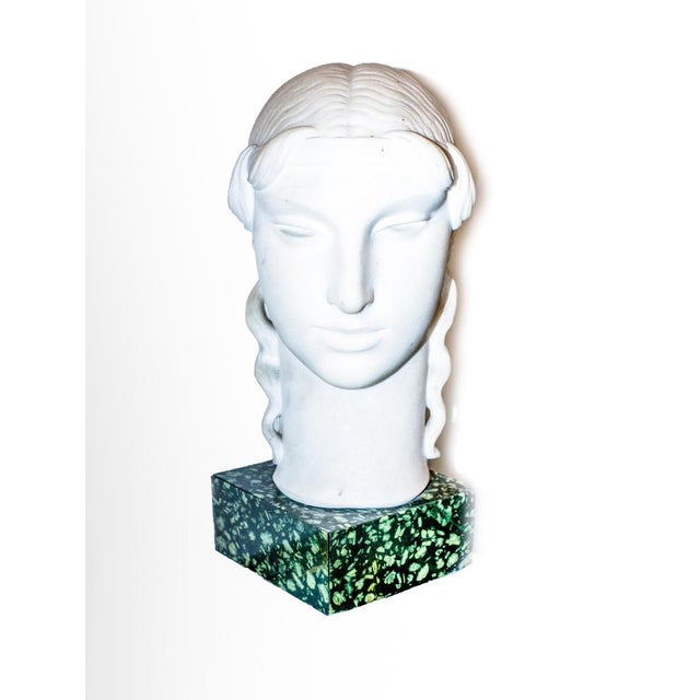 Nicola D'Antino, Kore's Heads, Italy, 1920s, Marble, Set of 2 For Sale - Image 3 of 6