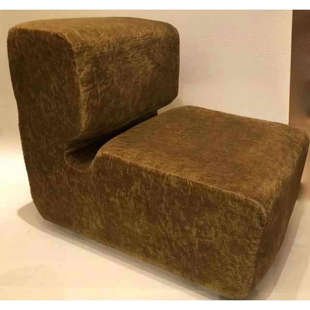 Hotel Kyjev Upholstered Chair by Vojtech Vilhan, Bratislava, 1973 For Sale - Image 4 of 8