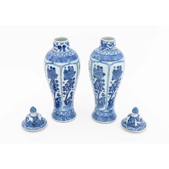 19th Century Chinese Porcelain Covered Meiping Vases, Pair For Sale - Image 5 of 7