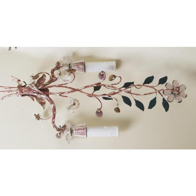 Wall Lights with Crystal Glass Flowers and Marbled Metal attributed to Maison Baguès, 1950s, Set of 2 For Sale - Image 4 of 15