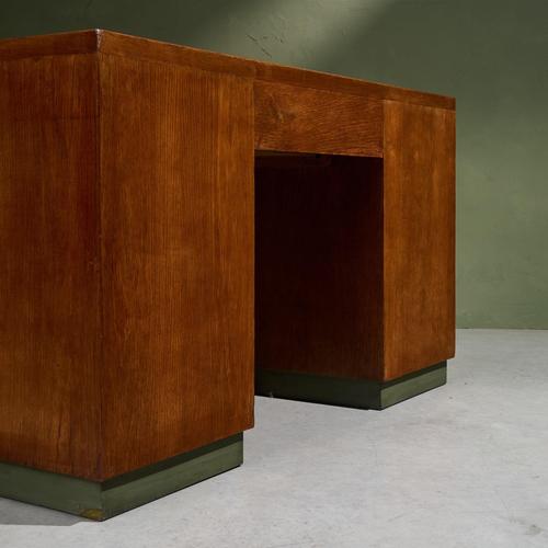 Mid-Century Modern Desk in Oak with Green Linoleum Top and Base, Italy For Sale - Image 3 of 9