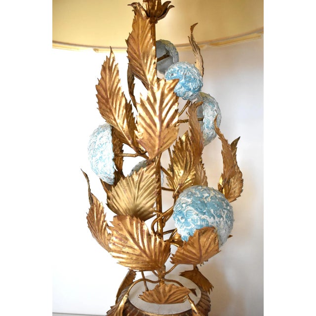 Gold Mid-Century Italian Tole Hydrangea Table Lamp For Sale - Image 8 of 13