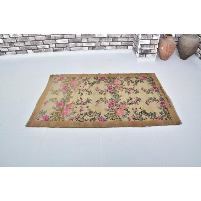 1960s Anatolian Home Decor Rug For Sale - Image 5 of 10