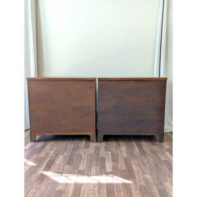 Pair of 1950's Mahogany 3-Drawer Bachelor's Chests by Heritage Henredon For Sale - Image 9 of 14