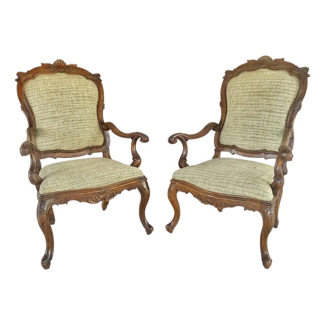 Mid-18th Century Venetian Rococo Armchairs, Carved Walnut, Italy For Sale