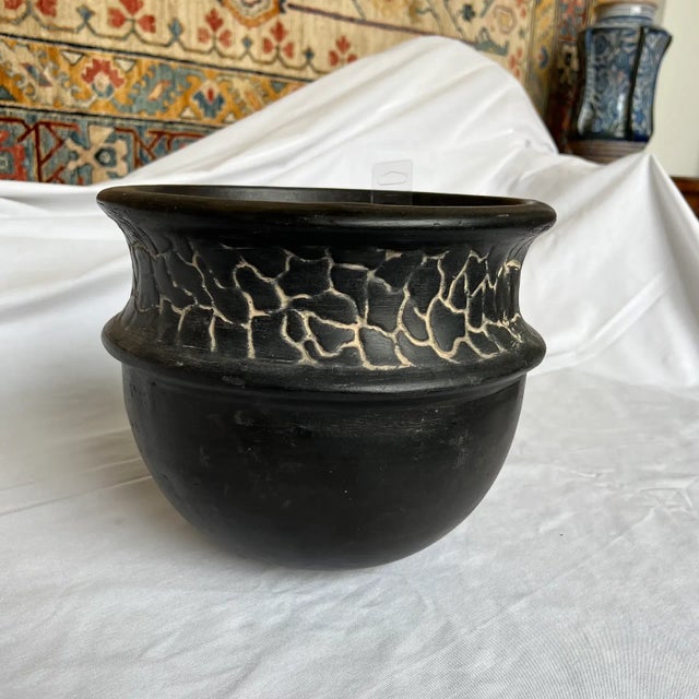 1990s Hand-Painted Black Clay Pot/Vase Featuring Cracked Design For Sale - Image 9 of 9