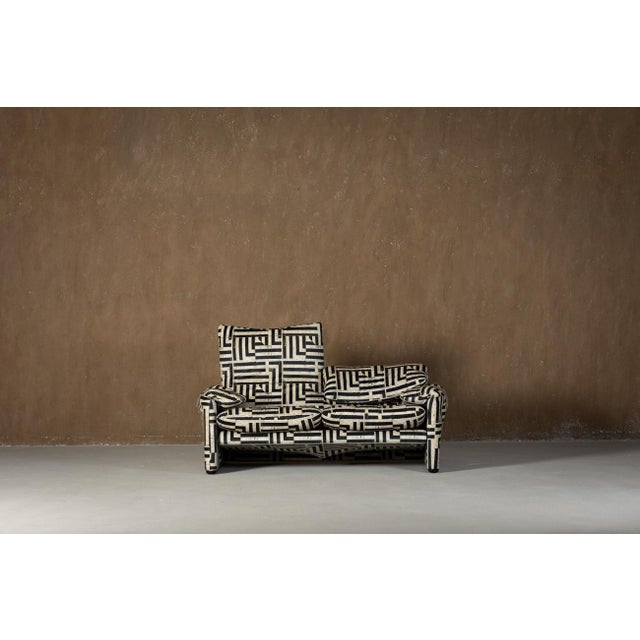 Vintage Maralunga Two-Seater Sofa in Myth Velvet by Vico Magistretti for Cassina, 1970 For Sale - Image 6 of 12