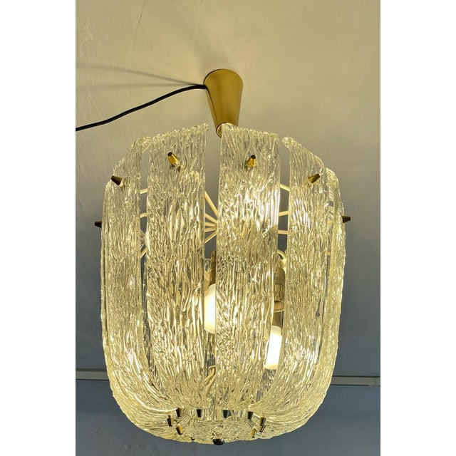 J.T. Kalmar Mid-Century Modern Austrian Basket Chandelier in Brass and Curved Textured Glass by J. T. Kalmar, 1950s For Sale - Image 4 of 8