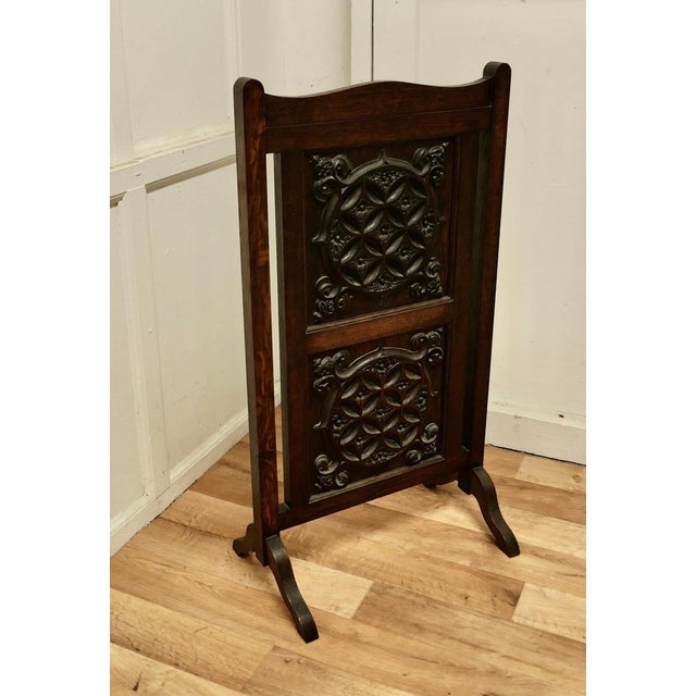 Carved Gothic Oak Panelled Fire Screen, 1900s For Sale - Image 4 of 7