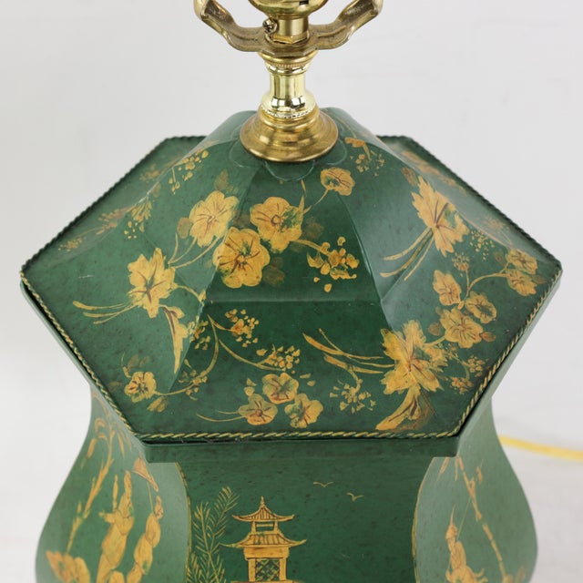 Vintage Green and Gold Hand Painted Tole Scalloped Hexagon Table Lamp Chinoiserie Temple Shape Pagoda Scene For Sale - Image 9 of 15