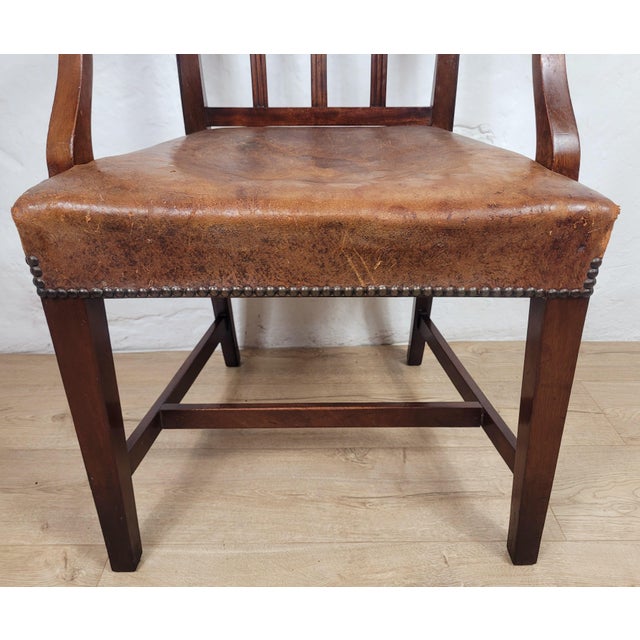 Brown 19th Century Victorian English Armchair in Carved Leather and Mahogany, 1890 For Sale - Image 8 of 18