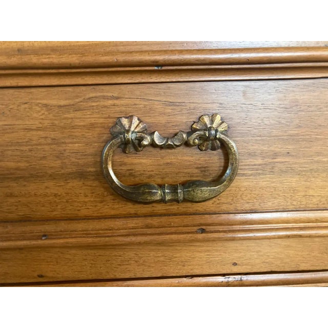 18th Century Tuscan Walnut Chest of Drawers For Sale - Image 11 of 12