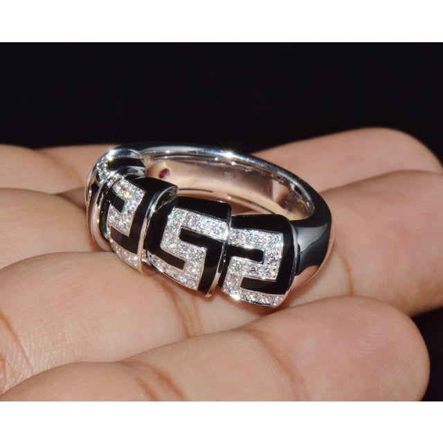 Late 20th Century Vintage Roberto Coin Cobra 0.40ct Diamond Articulating Ring in Solid 18k White Gold, Size 8 For Sale - Image 5 of 17