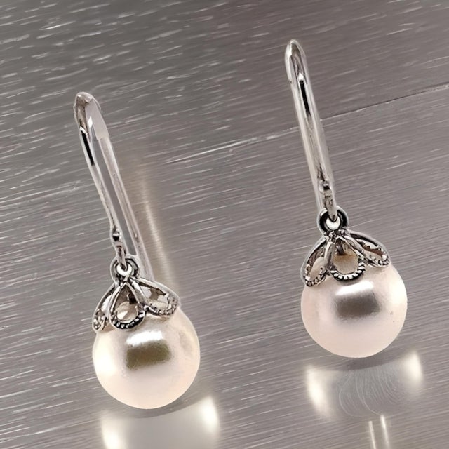 Akoya Pearl Earrings 14 Kt Yellow Gold Certified For Sale - Image 13 of 13