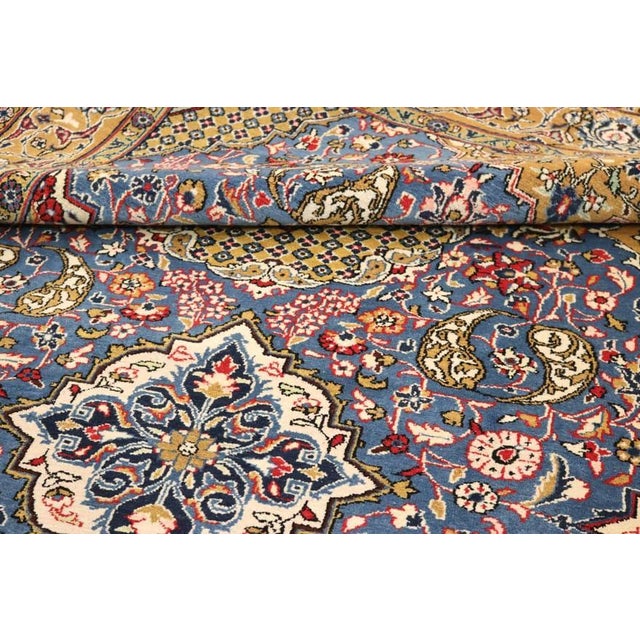 Middle Eastern Rug in Wool For Sale - Image 3 of 6