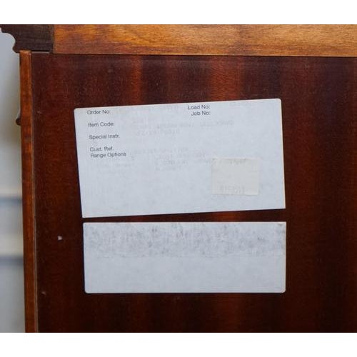 Vintage Serpentine Bow Front Sideboard with Drawers & Cupboard from Wade Furniture For Sale - Image 17 of 18