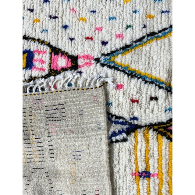 Textile Tribal Moroccan Azilal Rug - 8.3 X 4.7 Ft For Sale - Image 7 of 8
