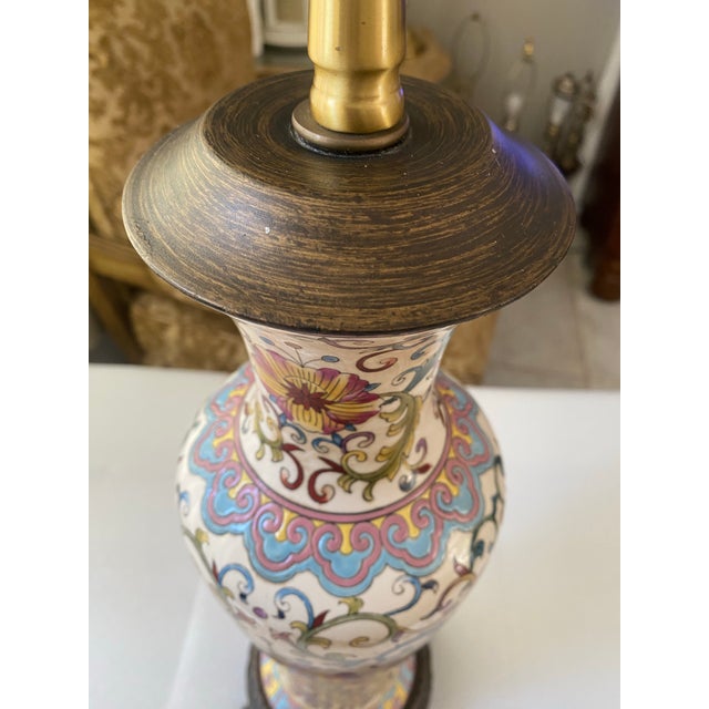 Vintage Bombay Company Hand-Painted Floral Ceramic Table Lamp, Ornate Chinoiserie Style, Antique Brass Base For Sale - Image 12 of 12