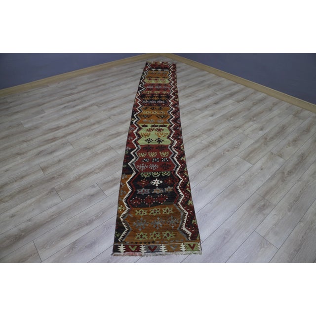 1940s Luxury Ethnic Anatolian Natural Wool Long Runner Kilim Rug For Sale - Image 11 of 11