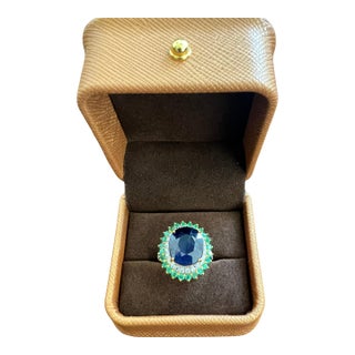 Bochic “Orient” Vintage Diamond, Blue Sapphire & Emerald Ring Set In 18K Gold & For Sale