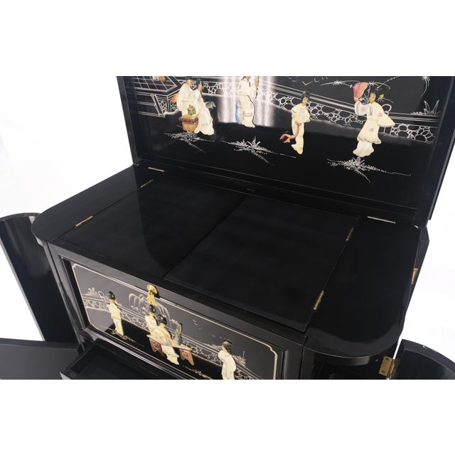 Paint Chinese Oriental Black Lacquer Mother of Pearl Figurine Decorated Liquor Cabinet For Sale - Image 7 of 12