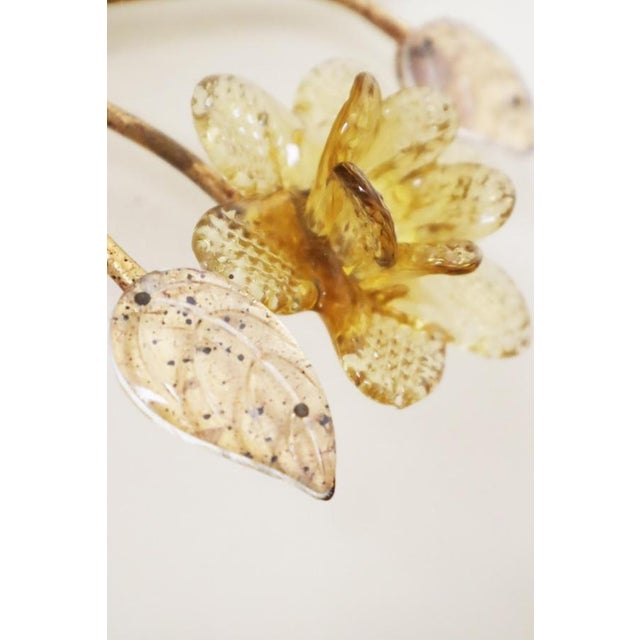 1960s Golden Wall Lamps with Daffodil Flowers Made of Murano Glass, 1960s, Set of 2 For Sale - Image 5 of 12