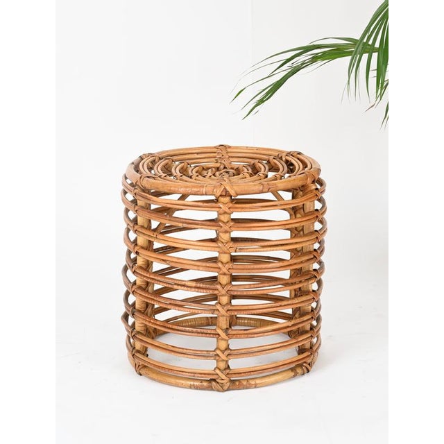 Mid-Century Round Red Rattan and Wicker Ottoman attributed to Tito Agnoli, Italy, 1960s For Sale - Image 9 of 13