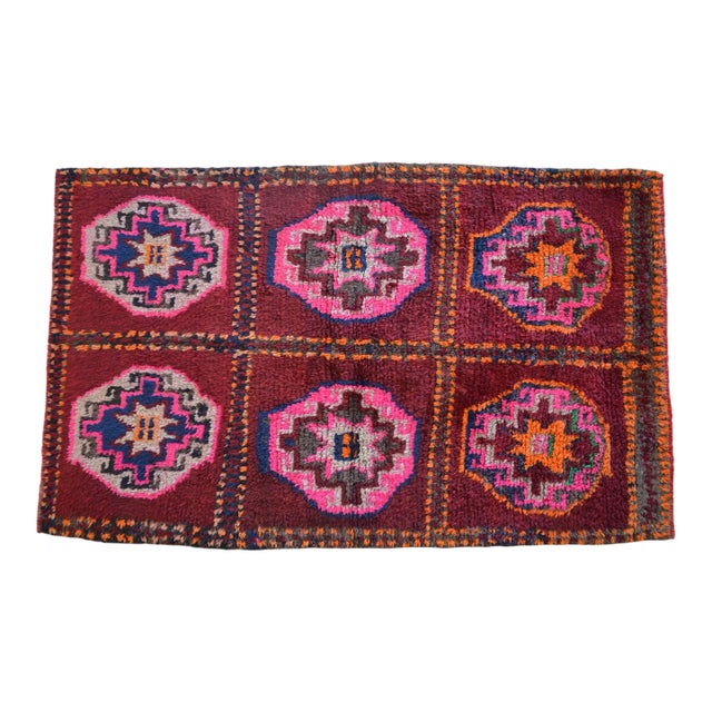 Deep Burgundy & Hot Pink Vintage Rug | 4x6 Turkish Rug Geometric Wool Kilim | Mid Century Tribal Accent - 3′10″ X 6′3″ For Sale