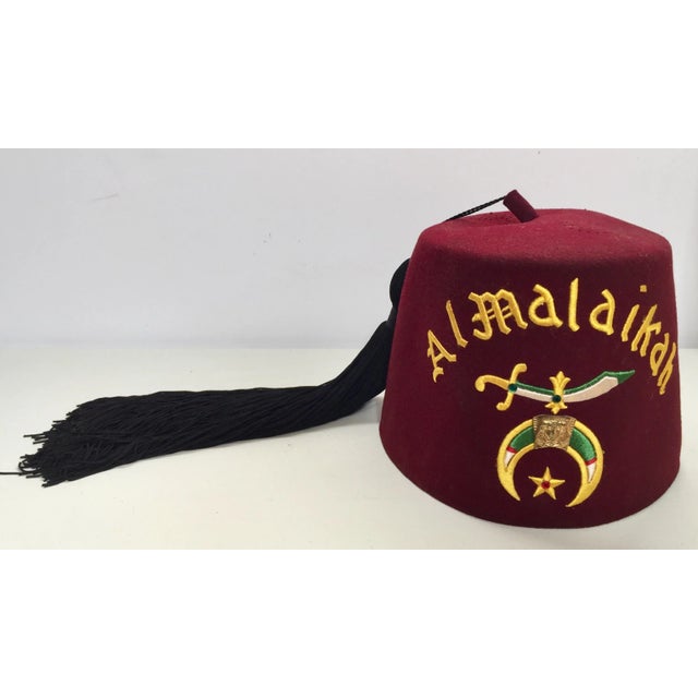 Vintage Al Malaikah Masonic Shriner Burgundy Wool Fez Hat For Sale - Image 10 of 12