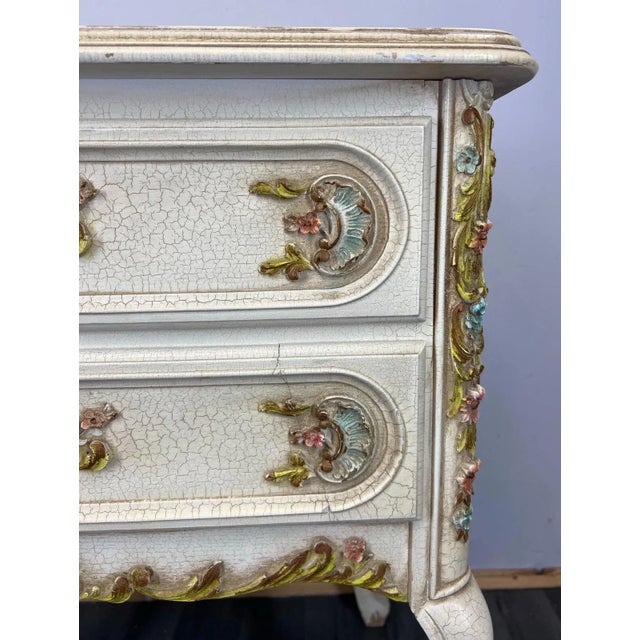 French Louis XIV Chest of Drawers For Sale - Image 5 of 16