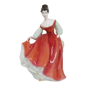 Royal Doulton Fair Lady Red Hn2832 Bone China Porcelain Figurine