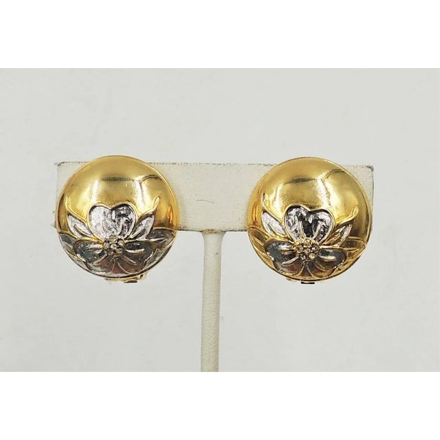 Modern Vintage 1980s Valentino Goldtone & Rhodium Plate Rhinestone Flower Clip Earrings - 2 Pieces For Sale - Image 3 of 9